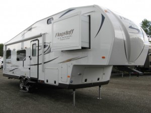 2015 Flagstaff Model 8528RK